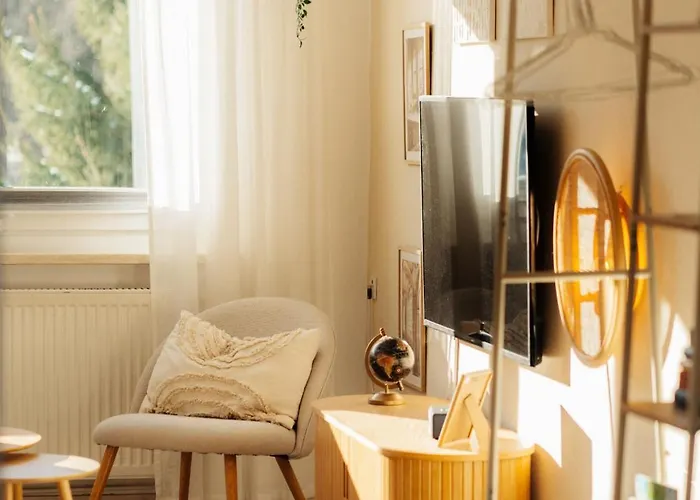 Mitten Im Harz, Skipistennaehe, Wanderwege Zum Brocken *