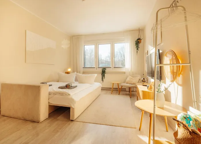 Mitten Im Harz, Skipistennaehe, Wanderwege Zum Brocken *