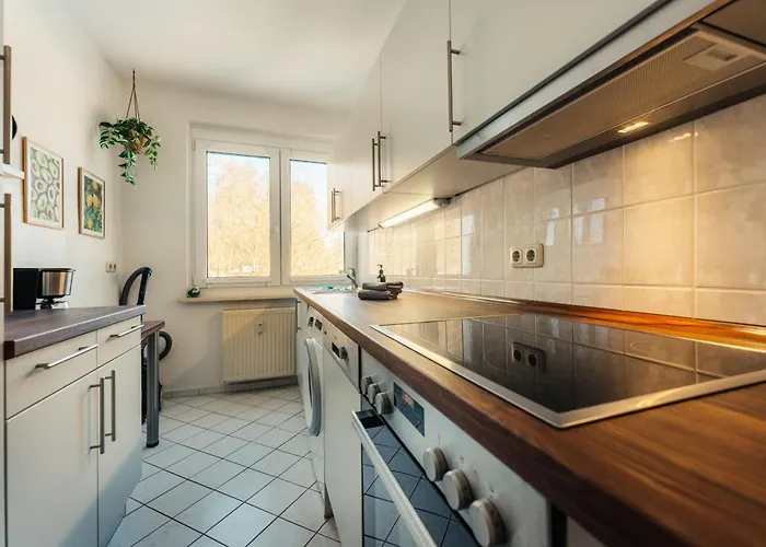 Mitten Im Harz, Skipistennaehe, Wanderwege Zum Brocken *